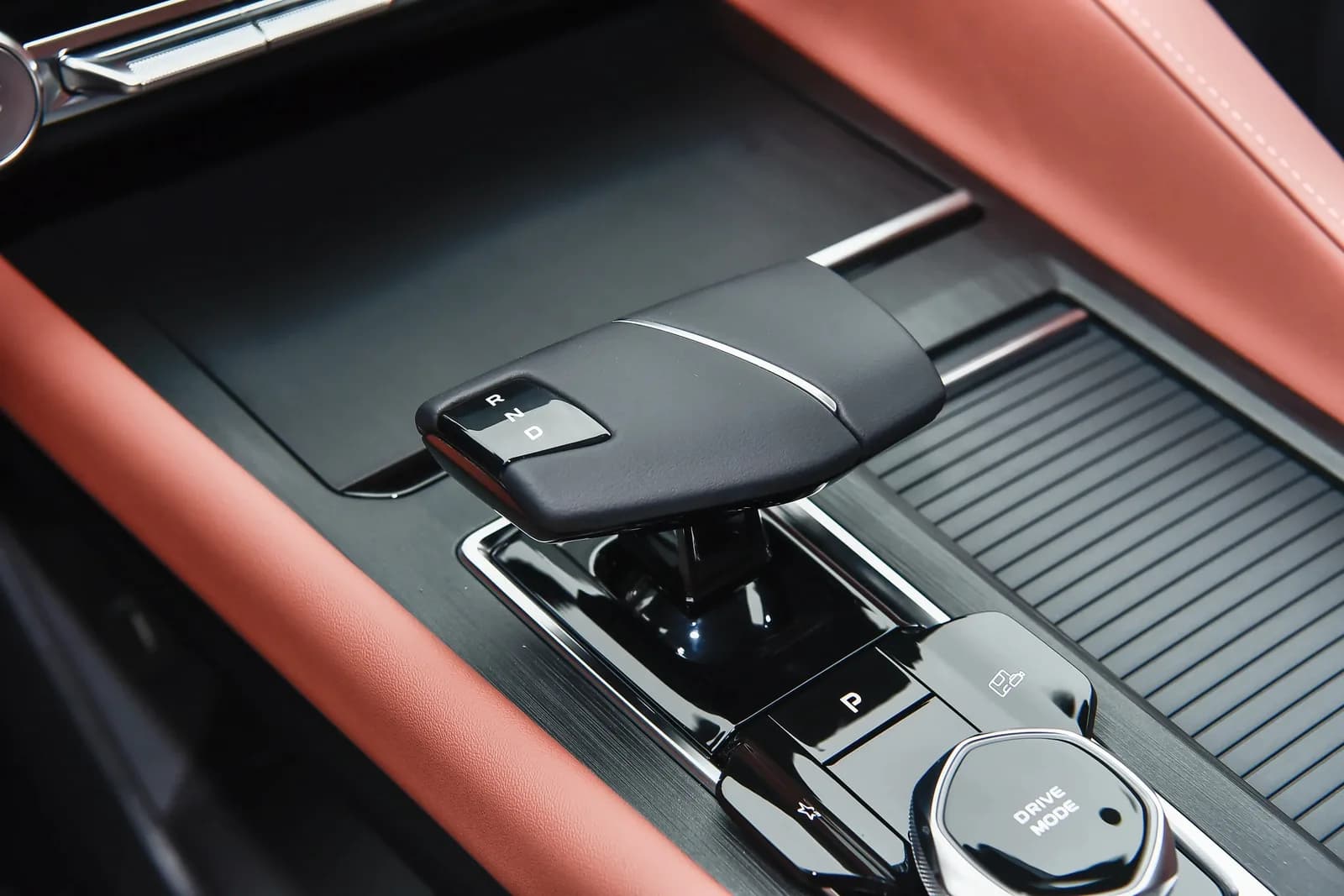 Changan CS75 PLUS Interior & Features 3