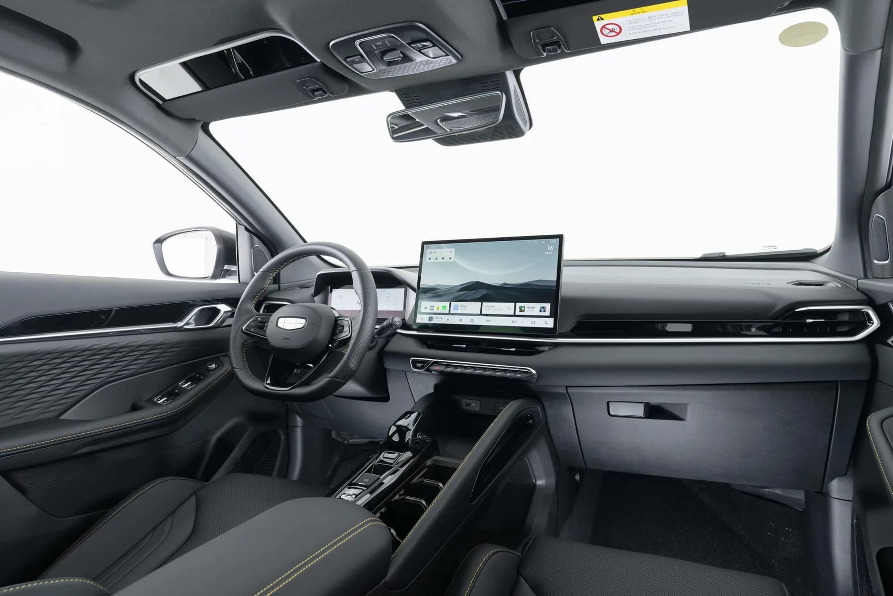 Geely Coolray Interior & Features 6