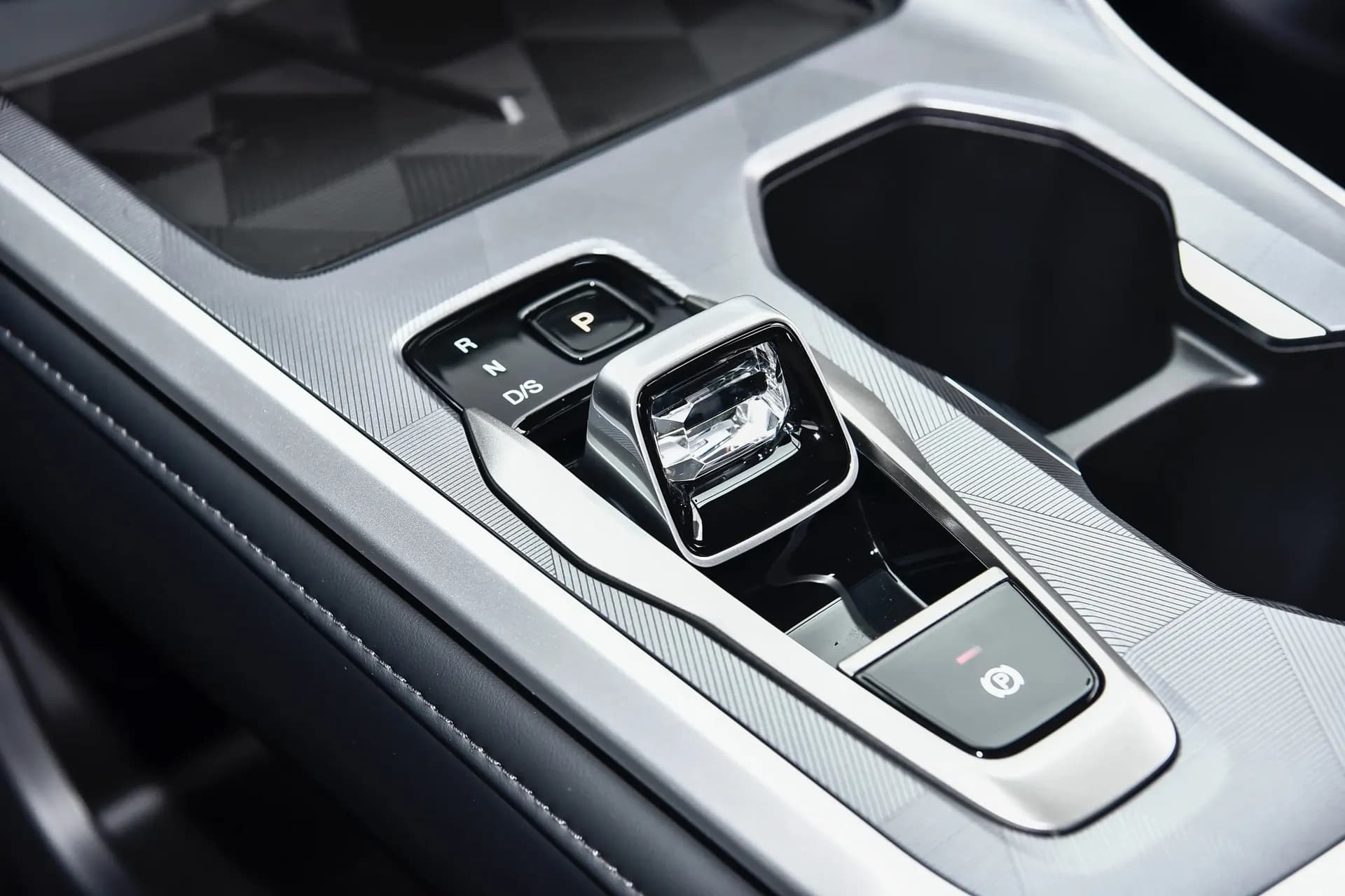 GAC Motor GS3 Interior & Features 4